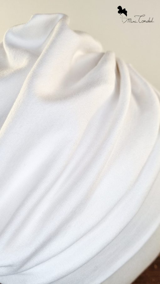 Turbante realizzato in jersey colore bianco avorio, Mimi Condal